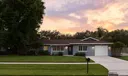 304 Circle W Photo
