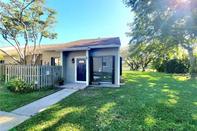 3504 NW 111th Ave #3504 1