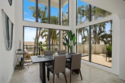 6345 Collins Ave #TH4 1