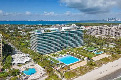 350 Ocean Dr #305N 1