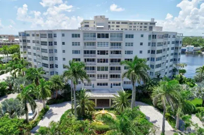 1000 LOWRY Street #1F 1