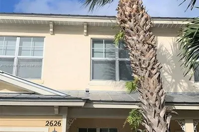 2626 Creekside Drive 1
