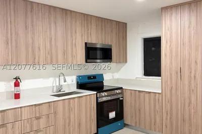 183 Silver Beach Rd 1