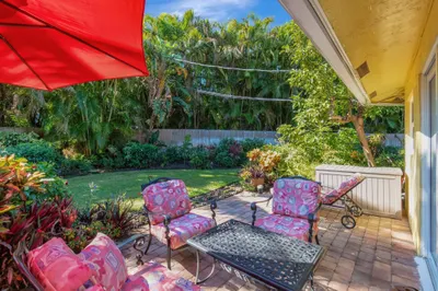 318 SE 7th Avenue SE #2 1