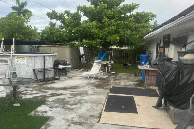 6218 NW 17th Street 1