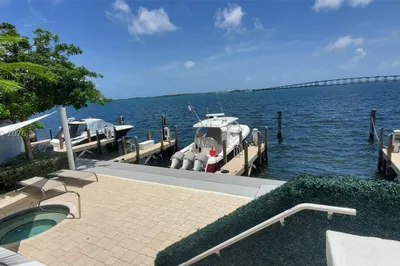 200 SE 15th Rd #16H 1
