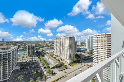 2030 S Ocean Dr #2027 1
