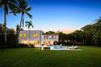 1228 Alhambra Cir 1