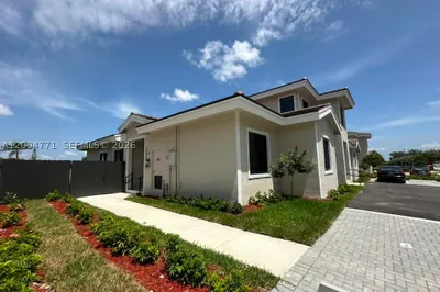 19428 SW 125th Ave 0 1
