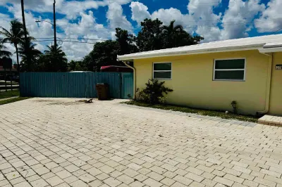 3701 NW 4TH Avenue #2 1