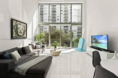6000 Collins Ave #517 1