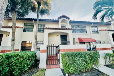 608 Lincoln Court #608 1