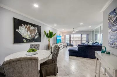 3605 S Ocean Boulevard #319 1