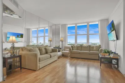 4747 Collins Ave #1503 1