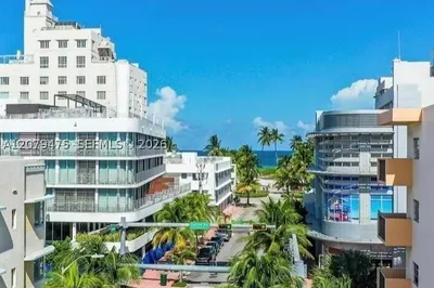 1150 Collins Ave #406 1