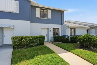 2641 Gately Drive W #906 1