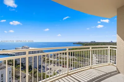 2475 Brickell Ave #1907 1