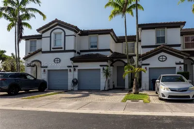 11406 NW 76th Ter #11406 1