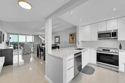 521 N Riverside Drive #707 1