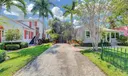 42 Palm Square Photo