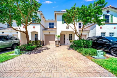 4543 Tara Cove Way 1