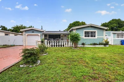 2707 Bahama Drive 1