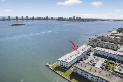 100 Shore Court #307 1