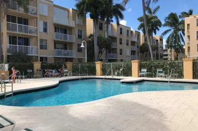 1350 SE 3rd Avenue #407 1
