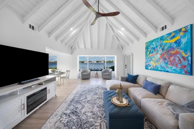 1373 Lands End Road 1