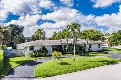 2908 Middle River Drive 1