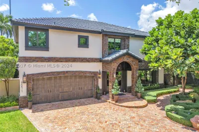 9071 NW 190th St 1