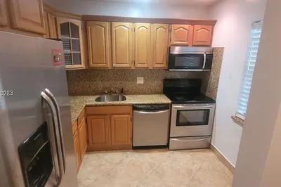 23 Abbey Ln #207 1