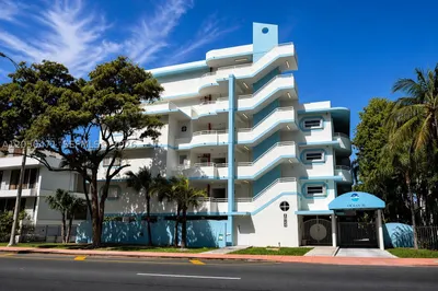 9156 Collins Ave #107 1