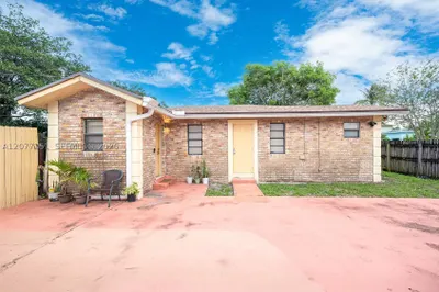 2420 NW 22nd Rd 0 1