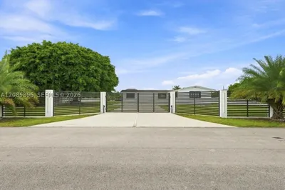 100 NW 120th Ave 1