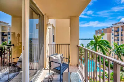 1801 N Flagler Drive #729 1
