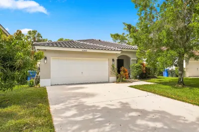 4365 NW 45th Terrace 1