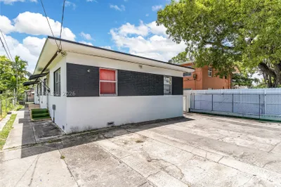 2180 NW 30th St 1