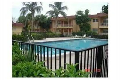 850 E COMMERCIAL Boulevard #210A 1