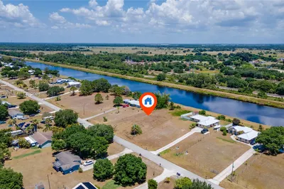 6265 SE 30th Pkwy 1