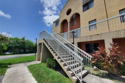 5200 NW 31st Ave #150 1
