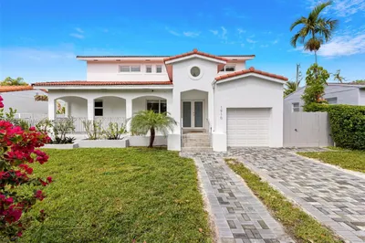 1910 Coral Gate Dr 1