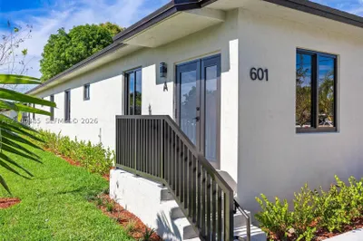 601 NW 3rd Ave #A 1