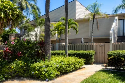 602 Executive Center Drive #Unit 105 1