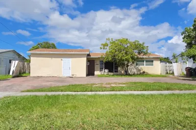 411 NW 39th Street 1
