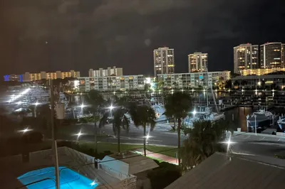 155 YACHT CLUB Drive #408 1