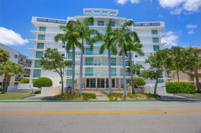 9400 W Bay Harbor Dr #101 1