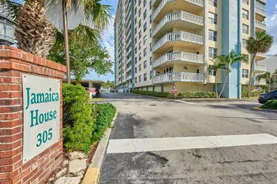 305 N Pompano Beach Boulevard 1