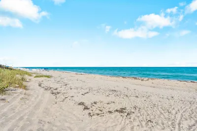 2901 S Ocean Boulevard #303 1