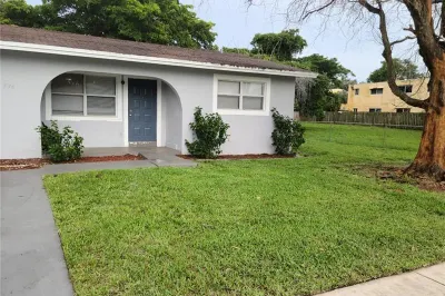 736 NW 2nd Ave #2 1